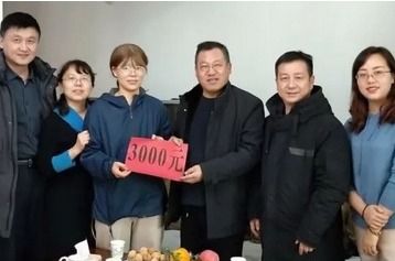 昌吉职业技术学院开展春节送温暖活动